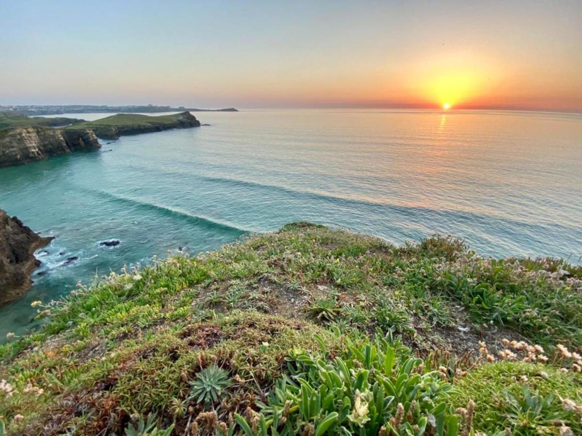 New Quay Sunset Waves Sea View Apartment Featuring Panoramic Views & Parking מראה חיצוני תמונה